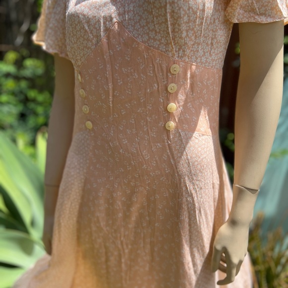 Peach Ruffled Button-Down Dress - Picture 4 of 9